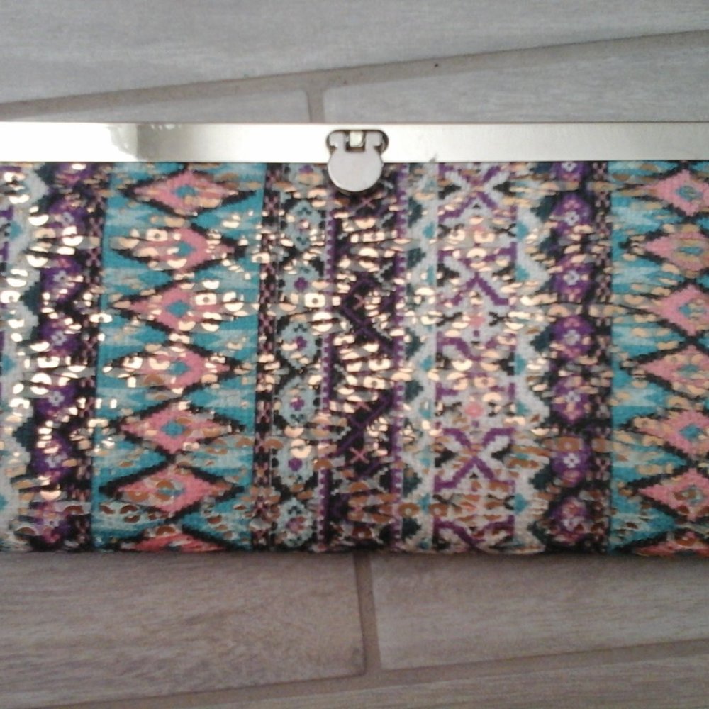 Southwest Multi-color Geometric Organizer Wallet
